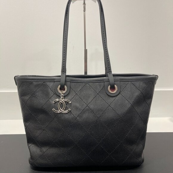 Chanel Shopping Fever Tote Wild Stitch Leather Black (104692)